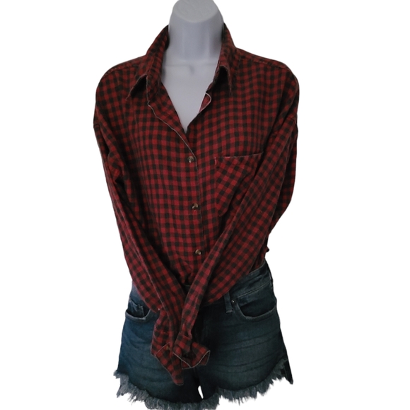 Brandy Melville Distressed Red Buffalo Check Plaid Button Down Flannel O… - Picture 3 of 9